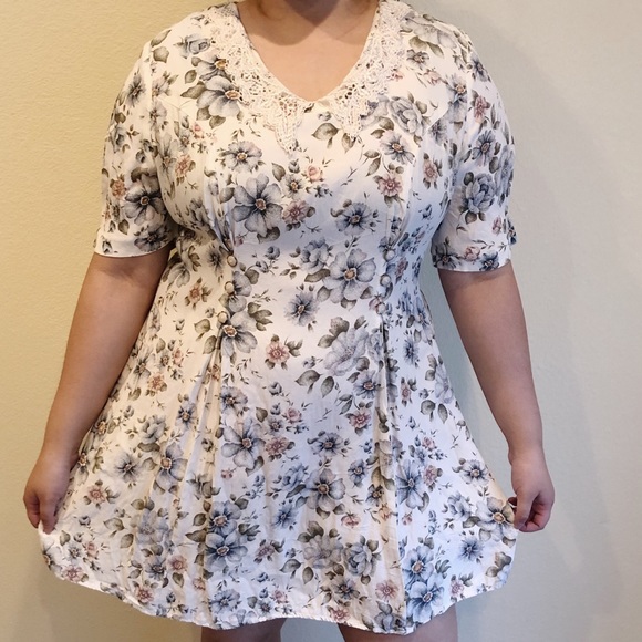 Vintage Dresses & Skirts - Collared vintage dress